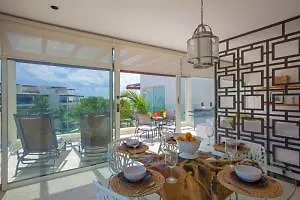 Elements 214 2 Bedroom Condo By Redawning Playa del Carmen