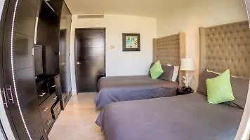 Elements 214 2 Bedroom Condo By Redawning Playa del Carmen Mexiko